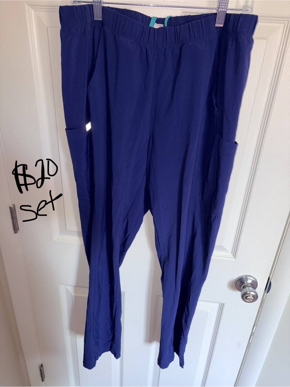 Women's Scrub Set - Picture 9 of 12